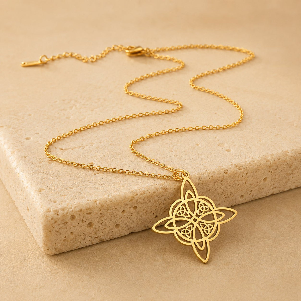 Pendentif Nœud de Sorcière – Protection en Acier Inoxydable